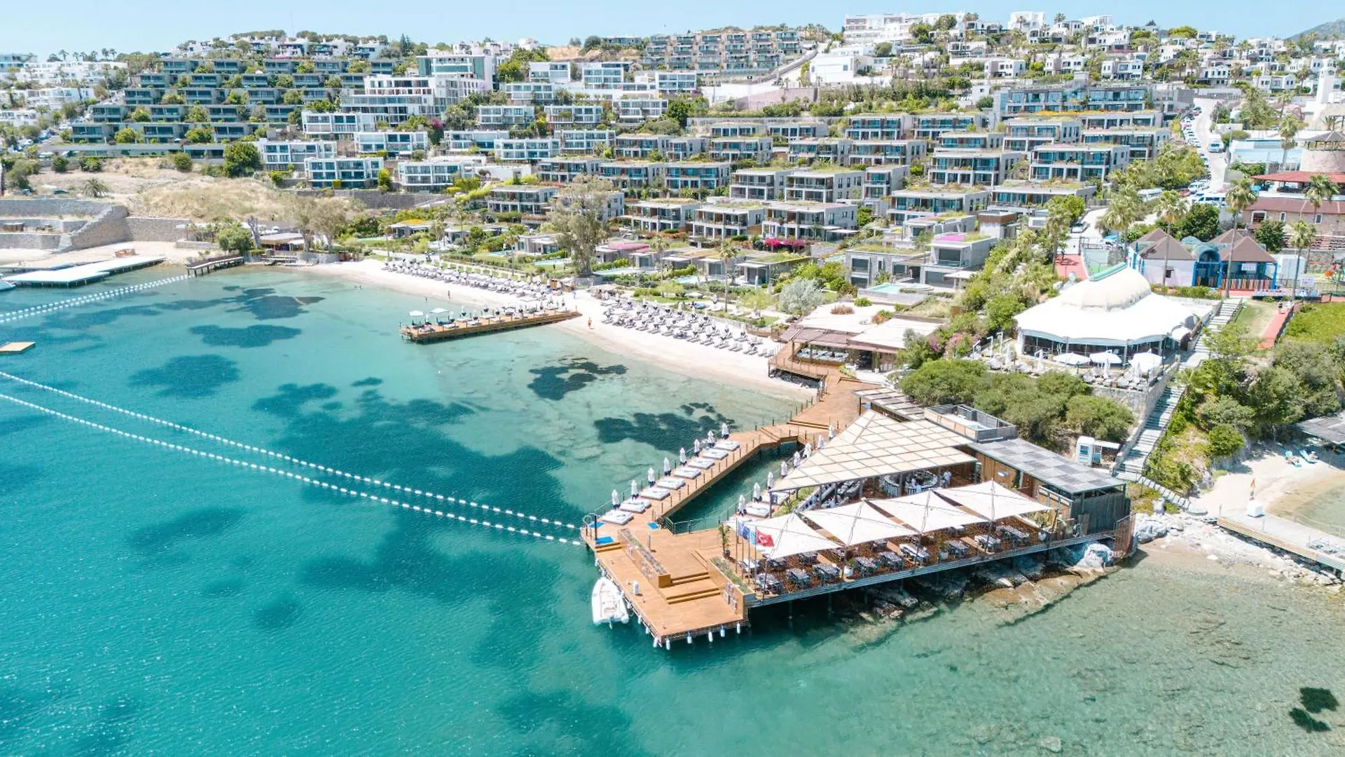 Apartamento 2-Bedroom Beachfront Flat With Hotel Amenities Turquía