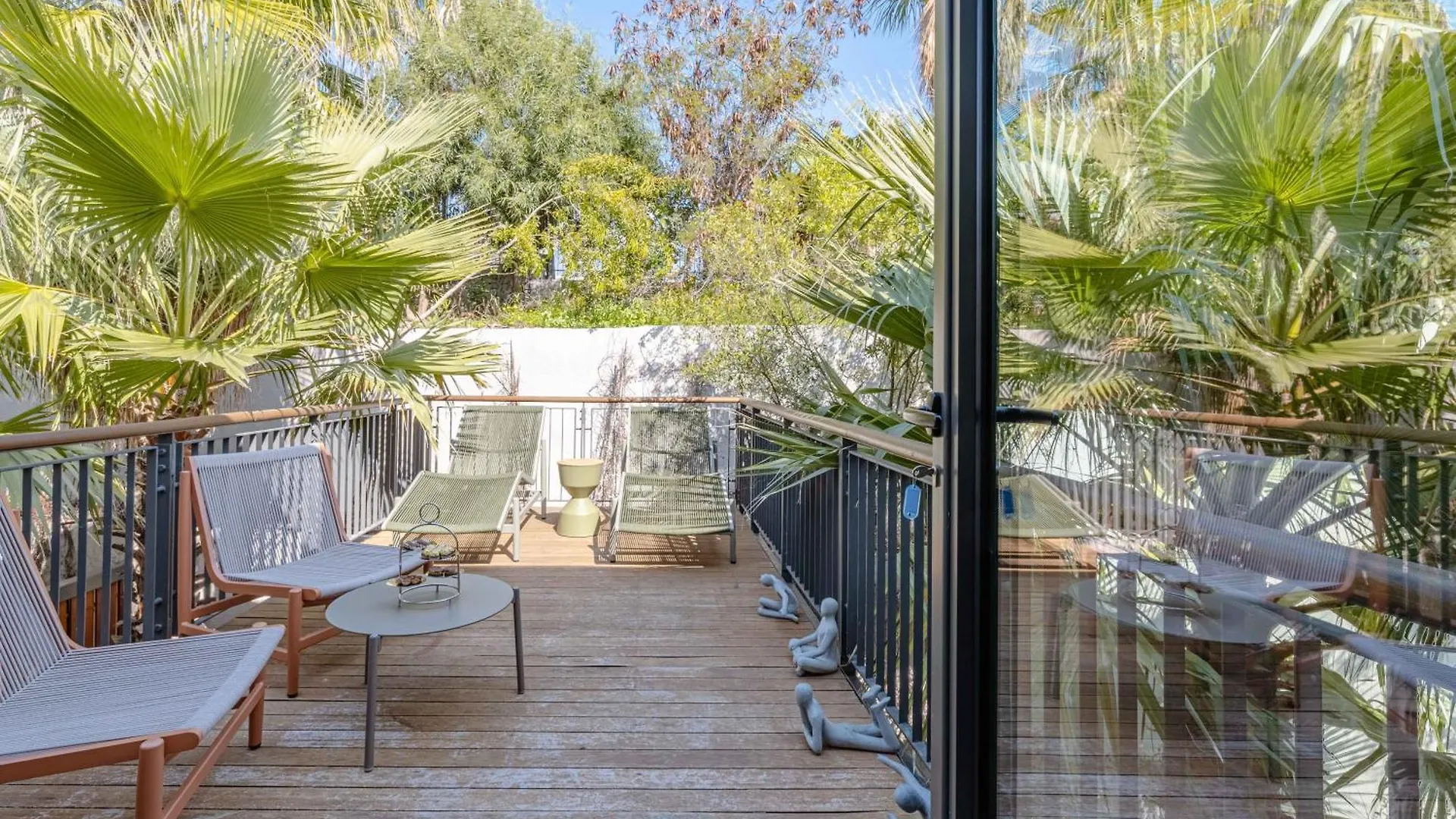 Apartmán 2-Bedroom Beachfront Flat With Hotel Amenities Turecko